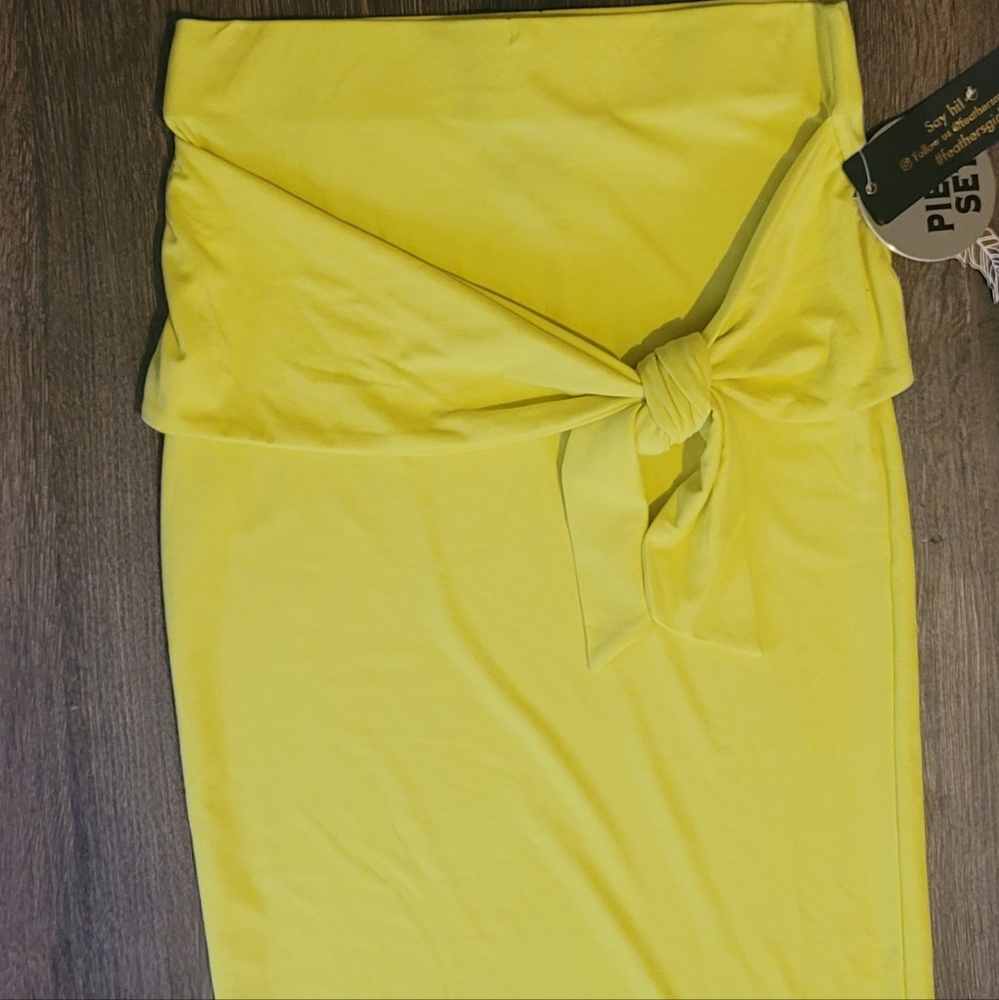 2 pc set - Picture 2 of 3